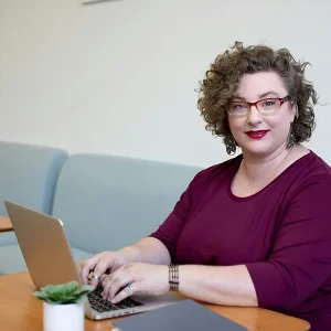 allgo-an-app-for-plus-size-people-jsx4qvopjG4-unsplash copy