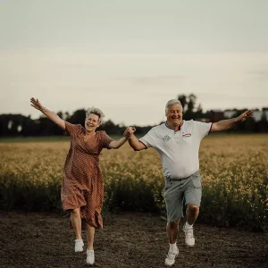 isak-pettersson-hJ6_qYZx-NM-unsplash copy